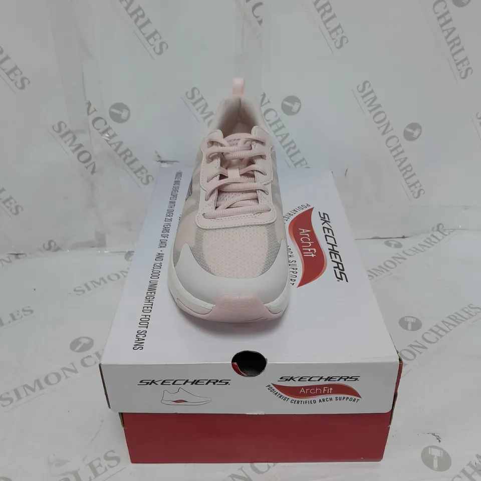 PAIR OF SKECHERS TRAINERS IN PALE PINK SIZE 7