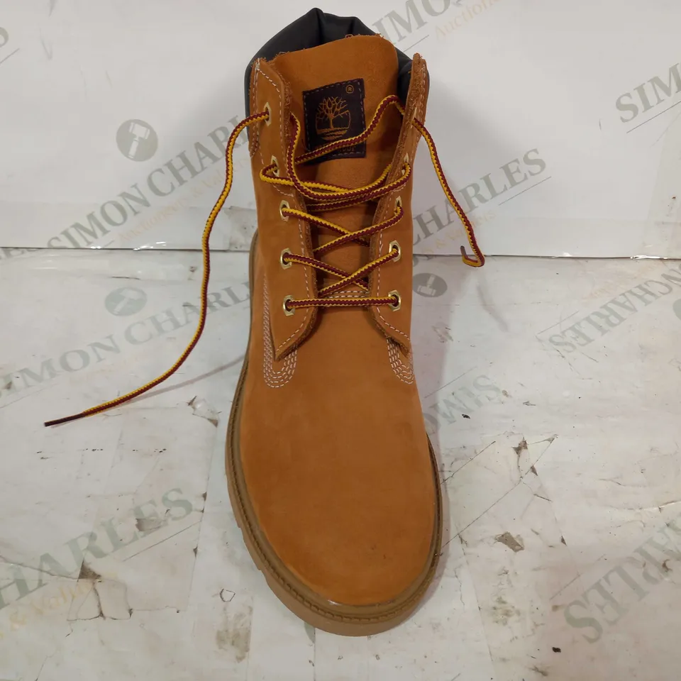BOXED PAIR OF TIMBERLAND ANKLE BOOTS IN TAN UK SIZE 5