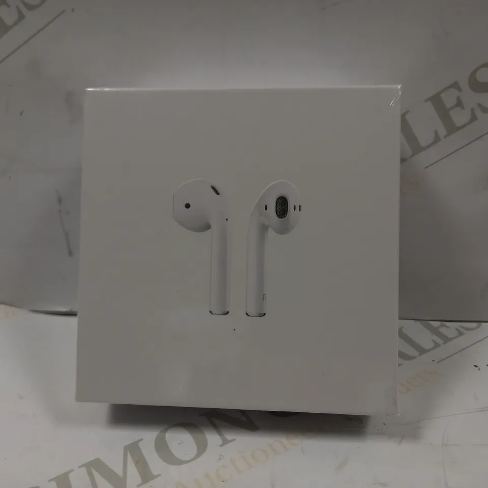 APPLE AIRPODS WITH WIRELESS CHARGING CASE
