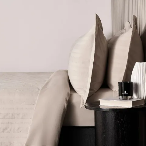 K BY KELLY HOPPEN 100% COTTON MATELASSE 6 PIECE DUVET SET - UNBOXED