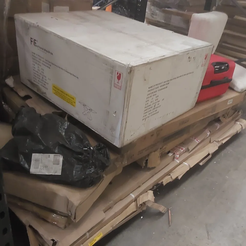 PALLET CONTAINING A LARGE QUANTITY OF ASSORTED FURNITURE PARTS ECT
