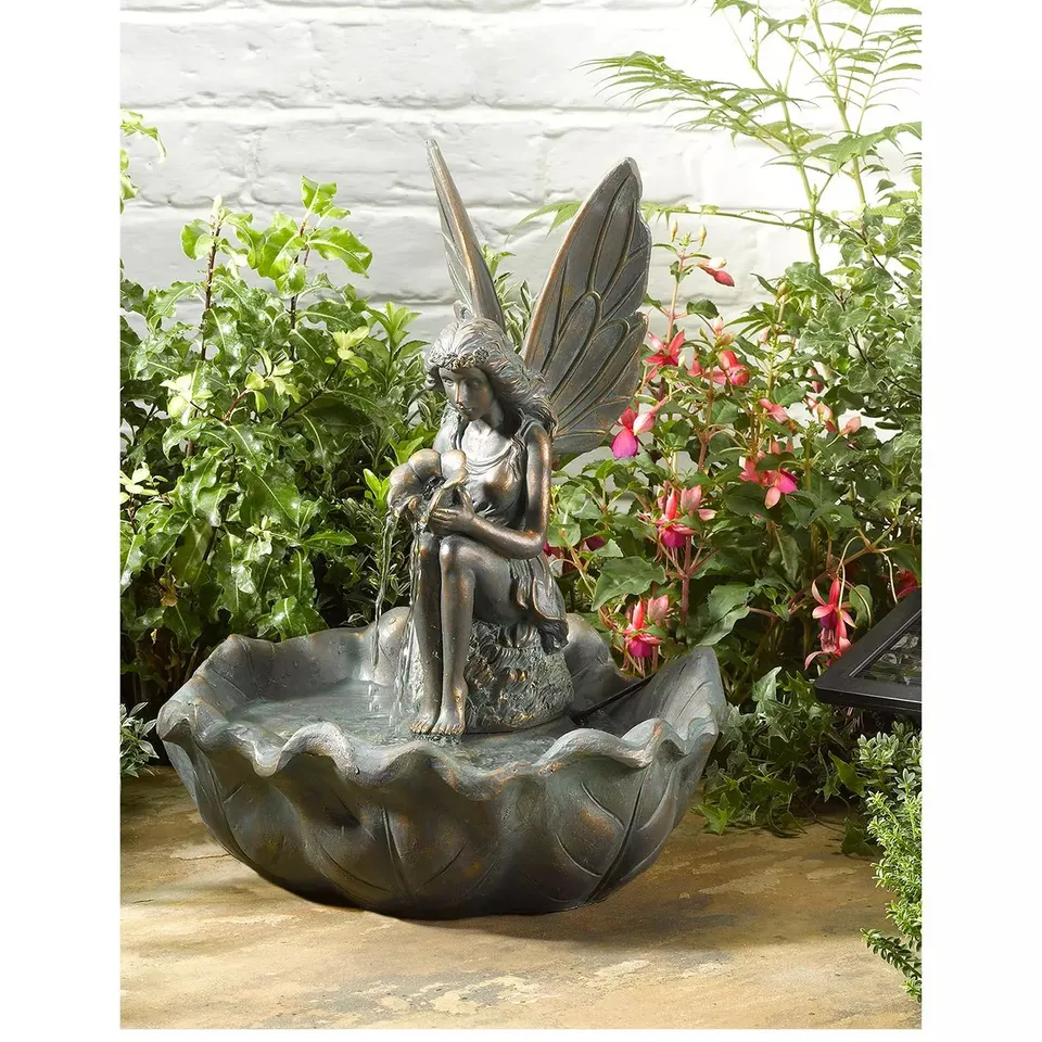 BOXED SMART SOLAR FAIRY LEAF SOLAR ON DEMAND WATER FEATURE RRP £99.99