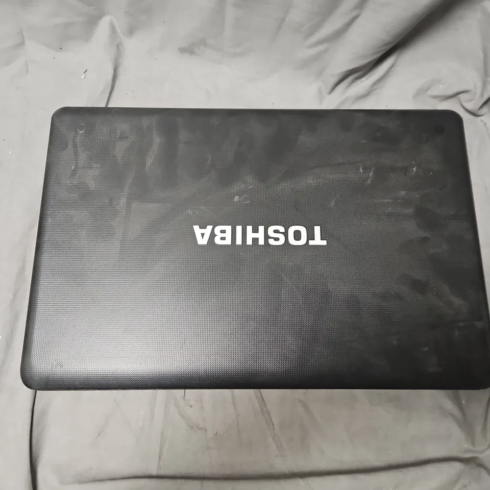 TOSHIBA SATELLITE PRO C660D-1D9 LAPTOP