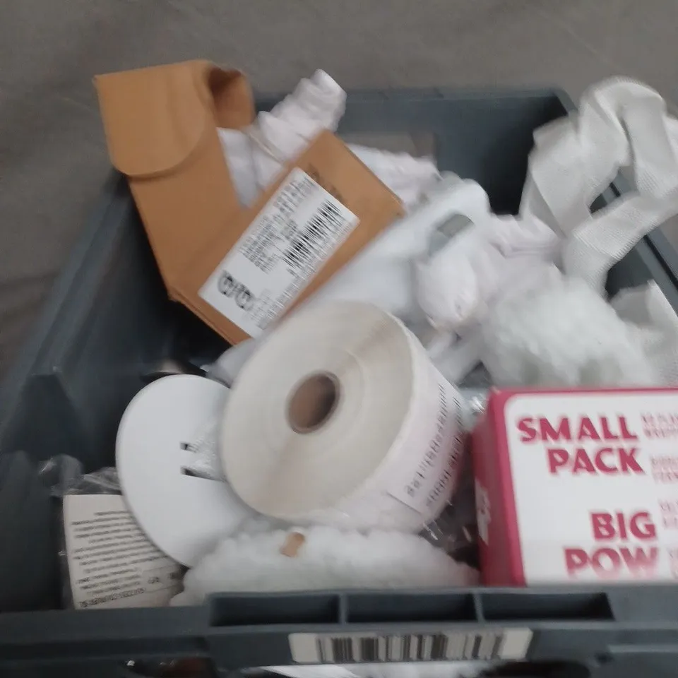 APPROXIMATELY 12 ASSORTED HOUSEHOLD ITEMS INCLUDING DOOR HANDLES , DECORATORS CAULK AND DISHWASHER TABLETS