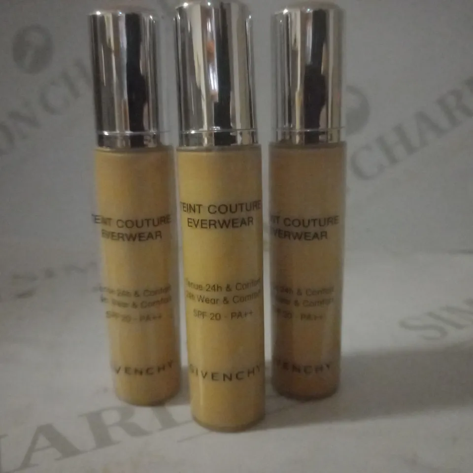 BOX OF APPROX 10 X 10ML GIVENCHY TEINT COUTURE EVERWEAR TESTERS #Y300