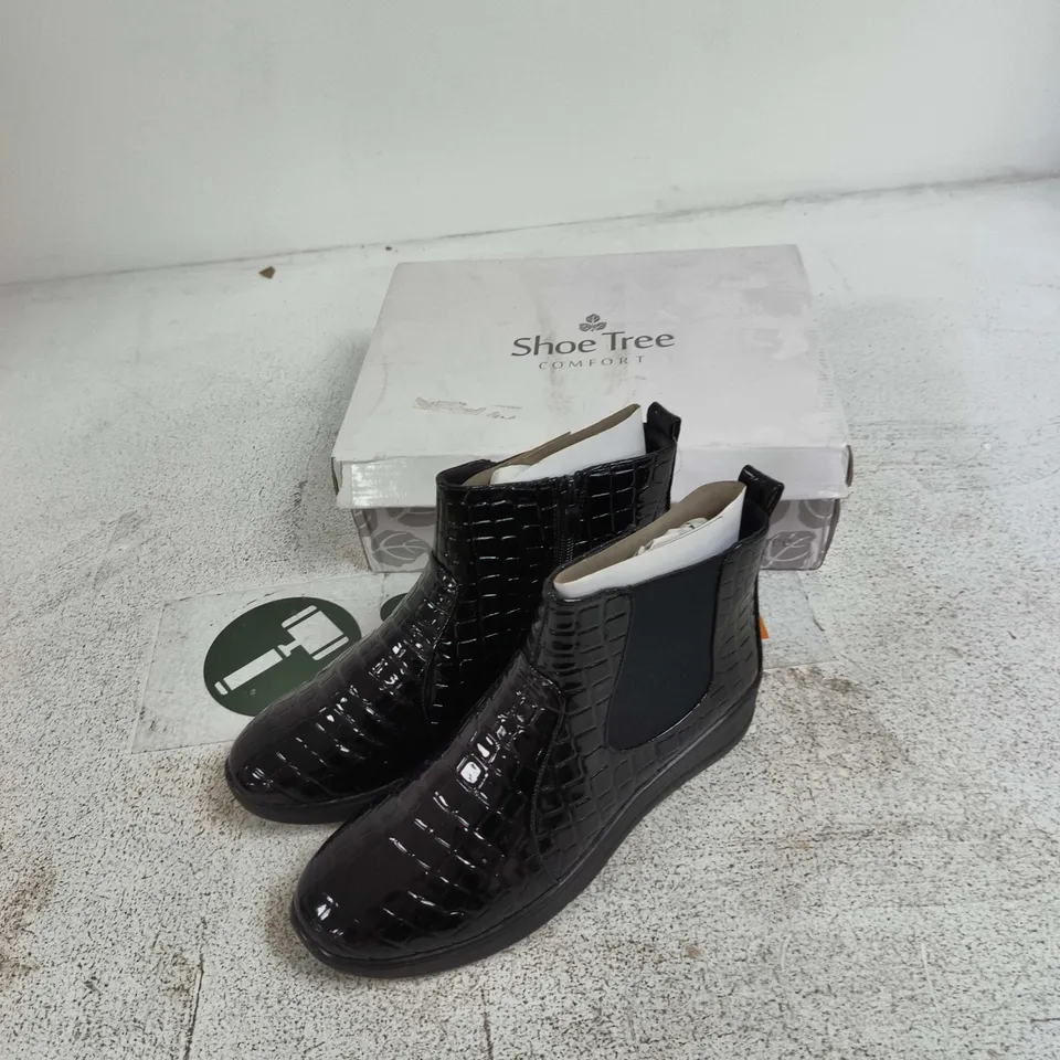 SHOE TREE COMFORT BRAMBLE BLACK CROC CHELSEA BOOTS – UK 6