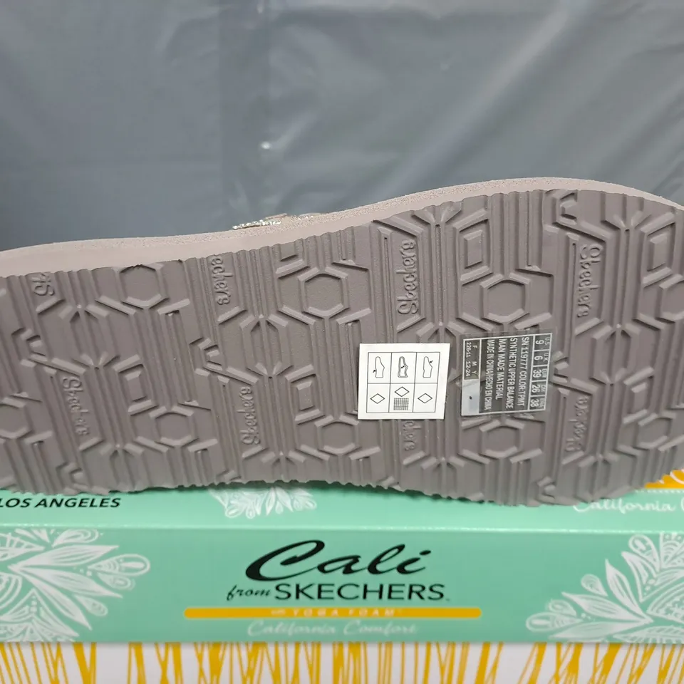 BOXED PAIR OF SKECHERS CALI MEDITATION SANDALS IN TAUPE - SIZE UK 6