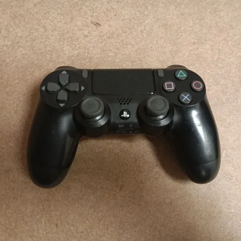 SONY PLAYSTATION 4 DUALSENSE WIRELESS CONTROLLER IN BLACK