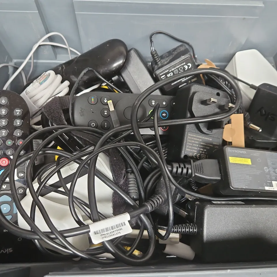 APPROXIMATELY 15 ASSORTED HOUSEHOLD ITEMS TO INCLUDE SKY REMOTES, PLUGS, CABLES, ETC