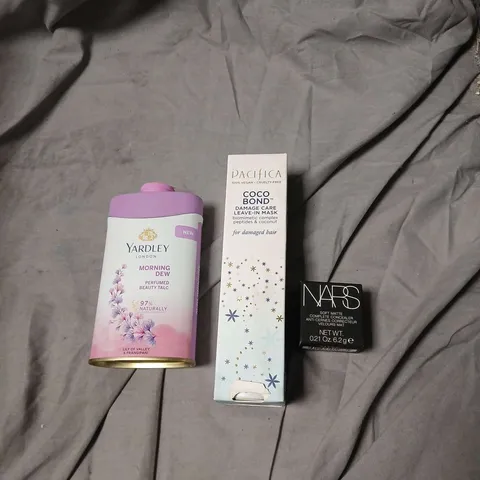 APPROXIMATEY 20 ASSORTED HEALTH AND BEAUTY PRODUCTS TO INCLUDE - YARDLEY LONDON COCO BOND AND NARS MATTE .