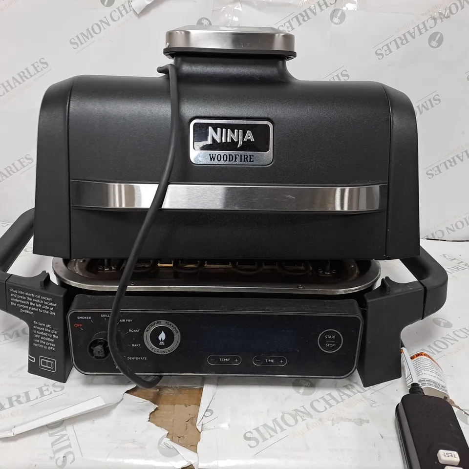 NINJA WOODFIRE ELECTRIC BBQ GRILL & SMOKER OG701UKQ