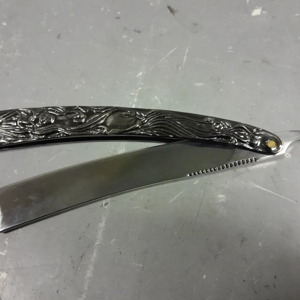 DECORATIVE STRAIGHT RAZOR