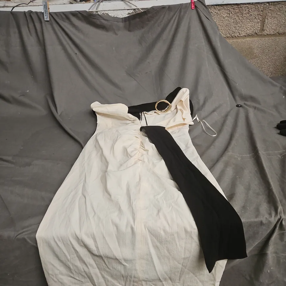 ZARA BLACK FRONT/WHITE BACK DRESS SMALL WITH TAGS