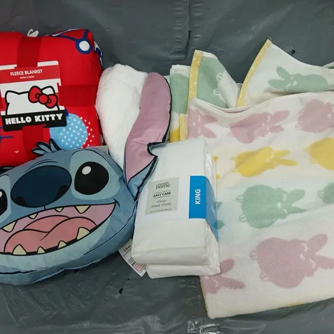 BOX OF APPROXIMATELY 10 ASSORTED BEDDING & SOFT FABRICS ITEMS TO INCLUDE - STITCH CUSHION - HELLO KITTY FLEECE BLANKET - TOWELS - ETC