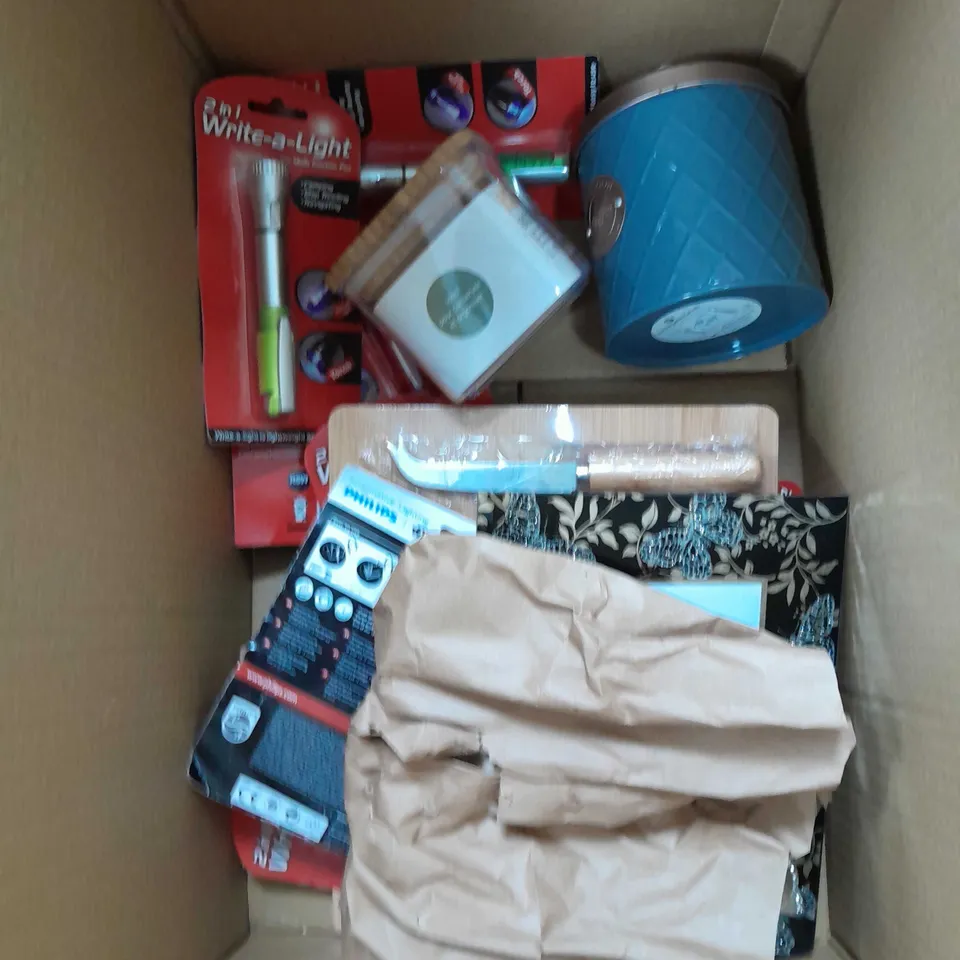 BOX OF APPROXIMATELY 10 ASSORTED ITEMS TO INCLUDE PICTURE FRAME, COFFEE TIN, TORCH ETC