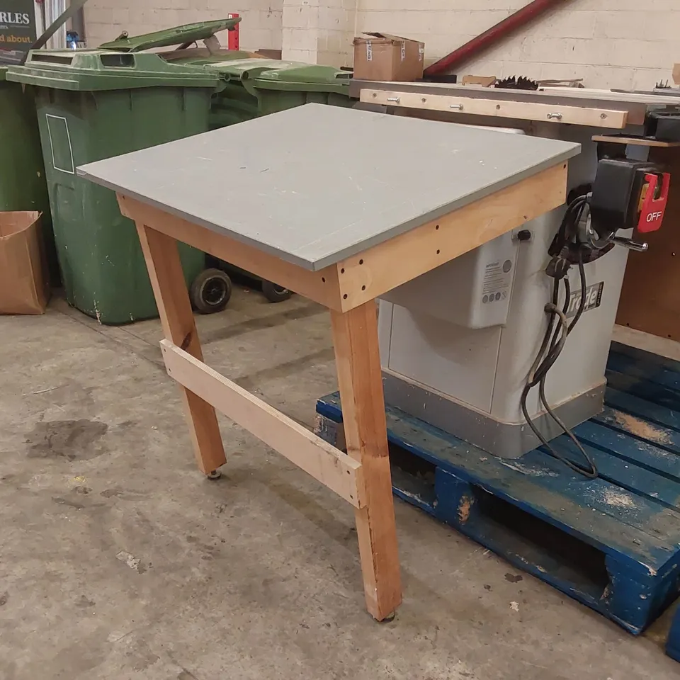 AXMINSTER TRADE AT254LTS TABLE SAW WITH EXTENSION TABLE