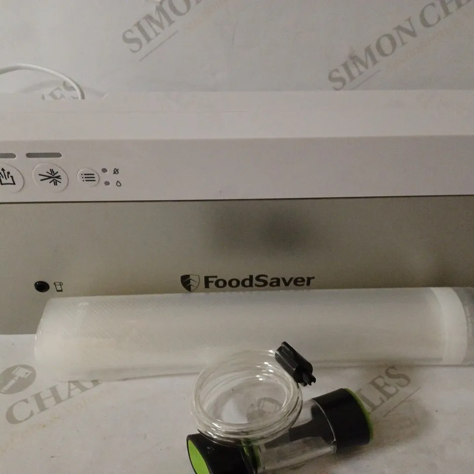 FOODSAVER COMPACT FOOD VACUUM SEALER MACHINE
