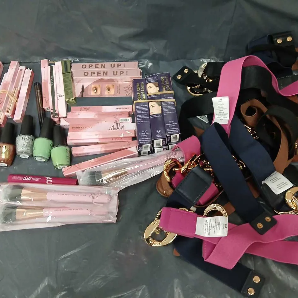 APPROXIMATELY 30 ASSORTED BEAUTY PRODUCTS TO INCLUDE STYLISH BELTS, COSMETIC BRUSHES, AND OPI NAIL LACQUER ETC. - COLLECTION ONLY
