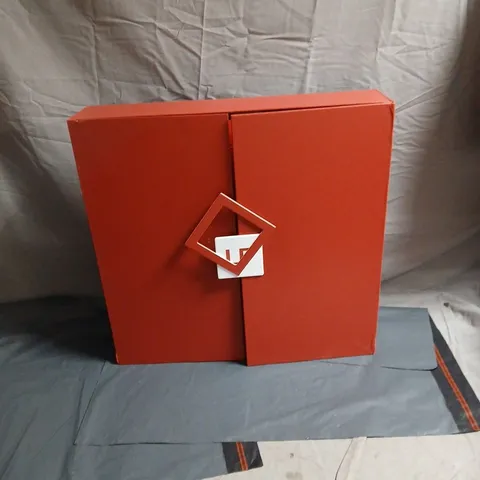 LOOK FANTASTIC BEAUTY ADVENT CALENDER