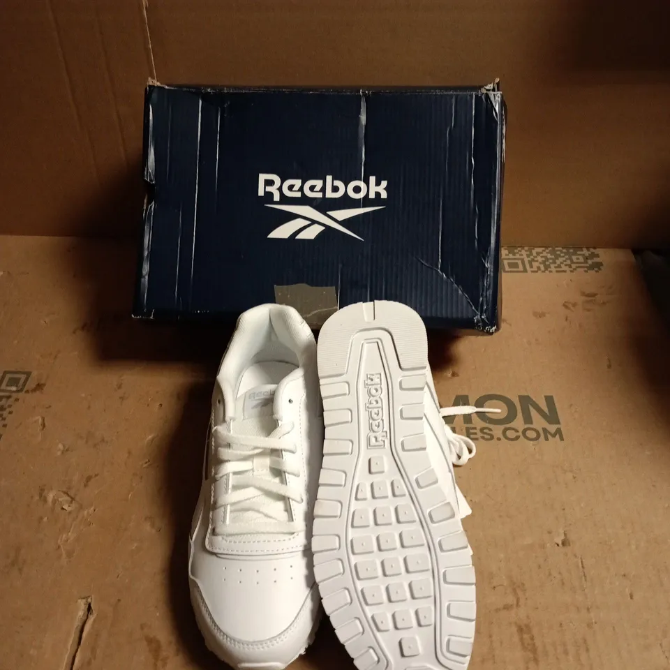 REEBOK WHITE SNEAKERS – BOXED - 4.5