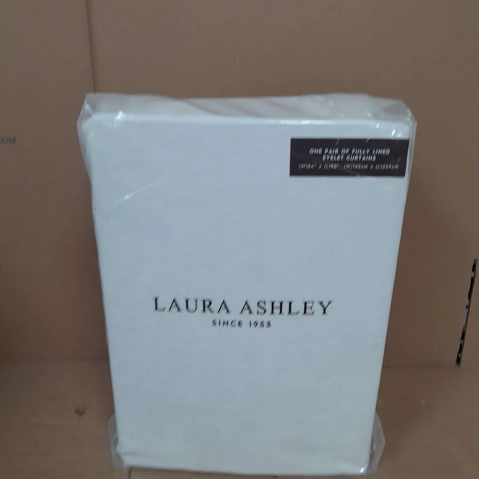LAURA ASHLEY FULLY LINED EYELET CURTAINS