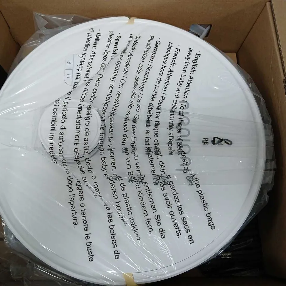 BOXED ROBOT VACUUM CLEANER IN WHITE