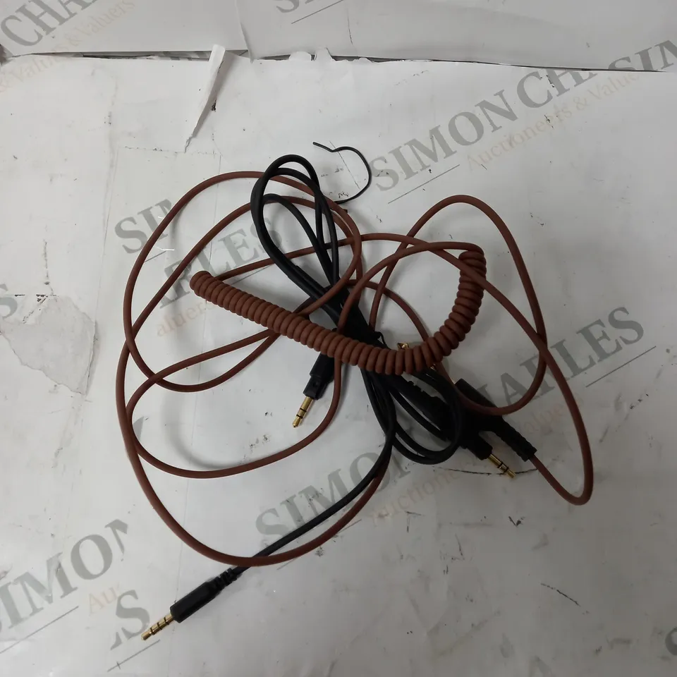 BOXED ONE ODIO A71 DJ HEADPHONES