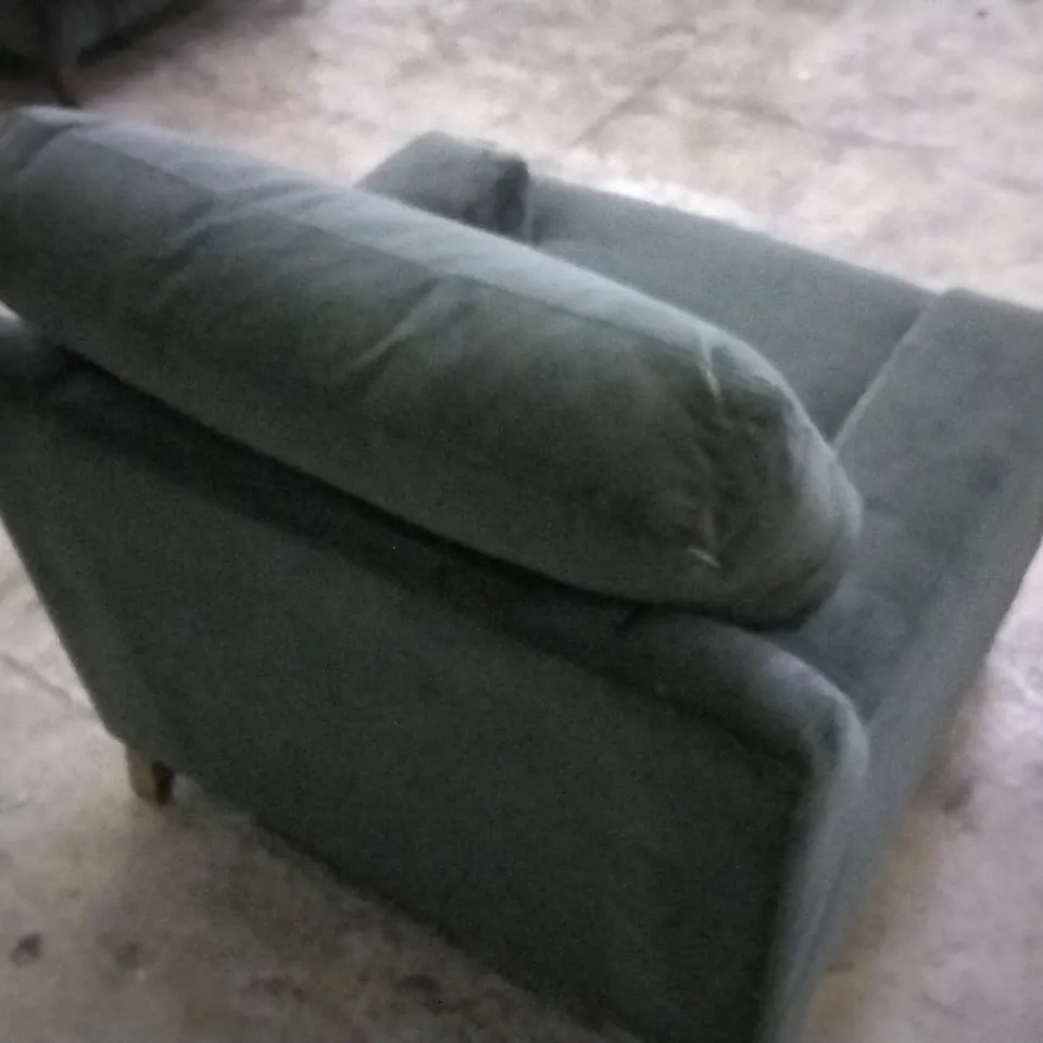 THE LOUNGE COMPANY DARK GREEN PLUSH VELVET ARMCHAIR 