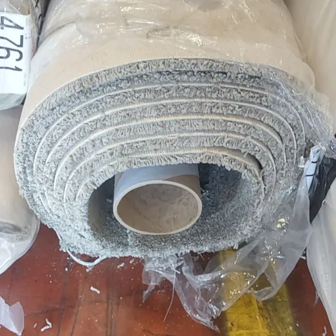 ROLL OF QUALITY ULTIMATE IMPRESSIONS REFINED CARPET - APPROXIMATELY 6.8 x 5m