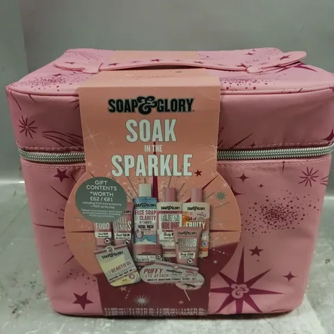 SOAP & GLORY SOAK IN THE SPARKLE GIFT SET