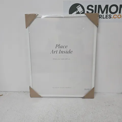 WHITE 40X50 CM POSTER FRAME