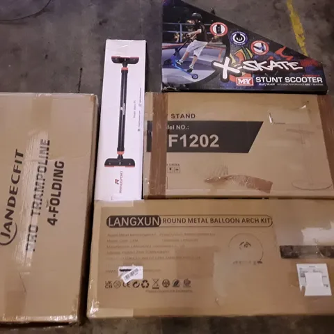 PALLET OF ASSORTED PRODUCTS INCLUDING TRAMPOLINE, ROUND METAL BALLOON ARCH KIT, TV STAND, STUNT SCOOTER, DOOR BRACE
