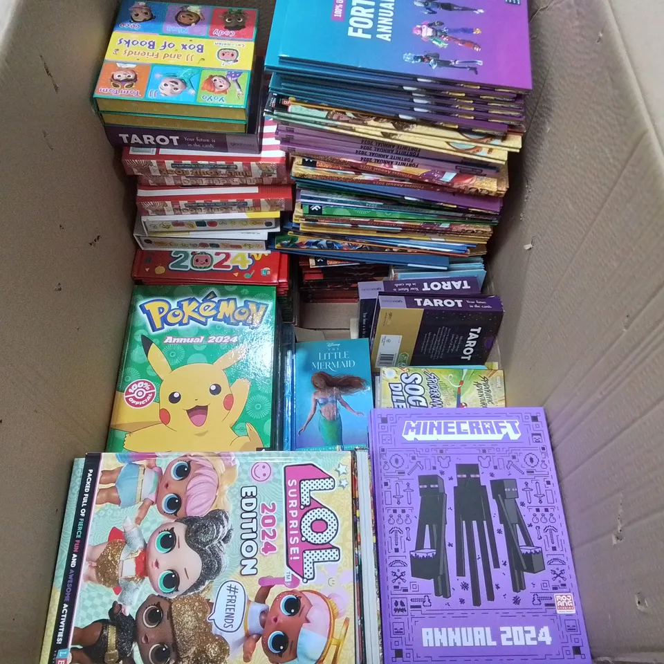 LARGE QUANTITY OF ASSORTED BOOKS AND ANNUALS TO INCLUDE POKEMON, LOL SURPRISE, FORTNITE AND MINECRAFT