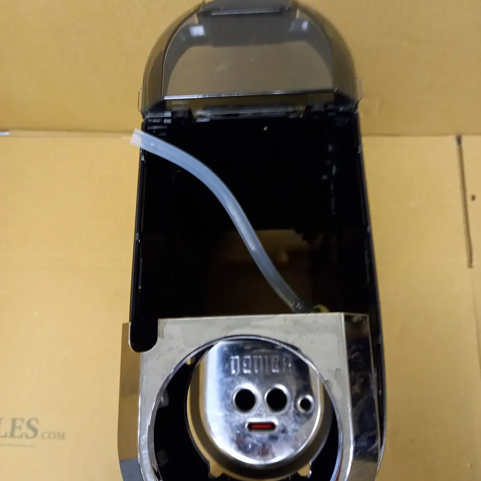 DE'LONGHI DEDICA COFFEE MACHINE