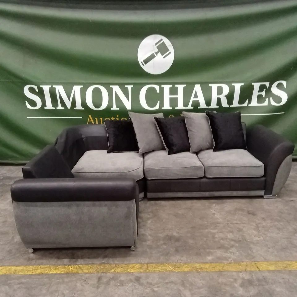 DESIGNER FABRIC  SCATTER-BACK CORNER SOFA 