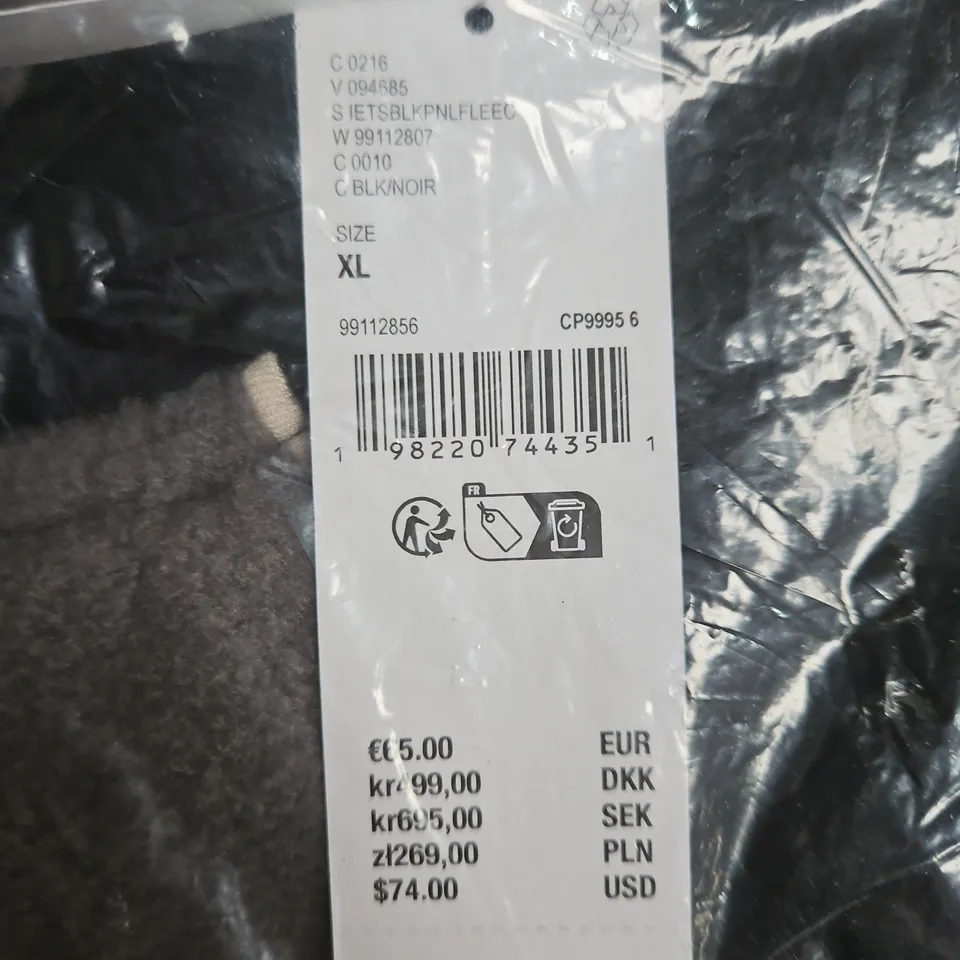 ISTSFRANS BLACK FLEECE TOP, SIZE XL (BLK/NOIR) 