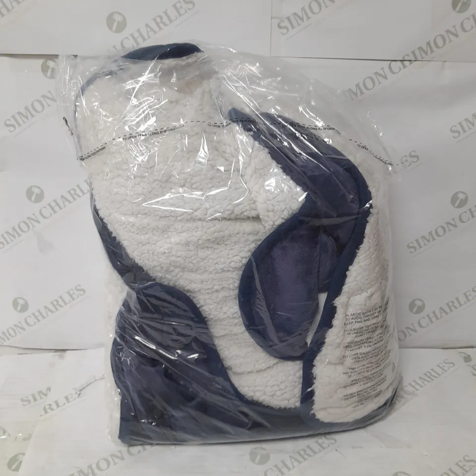 COZEE HOME OVERSIZED HEATED WRAP IN NAVY