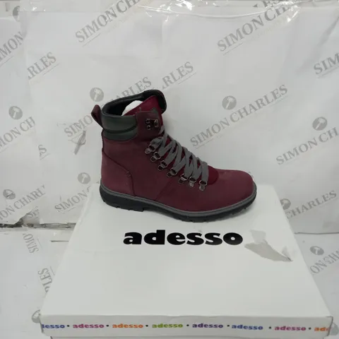 BOXED PAIR OF ADESSO WATERPROOF HIKING BOOTS DRY ROSE SIZE 6