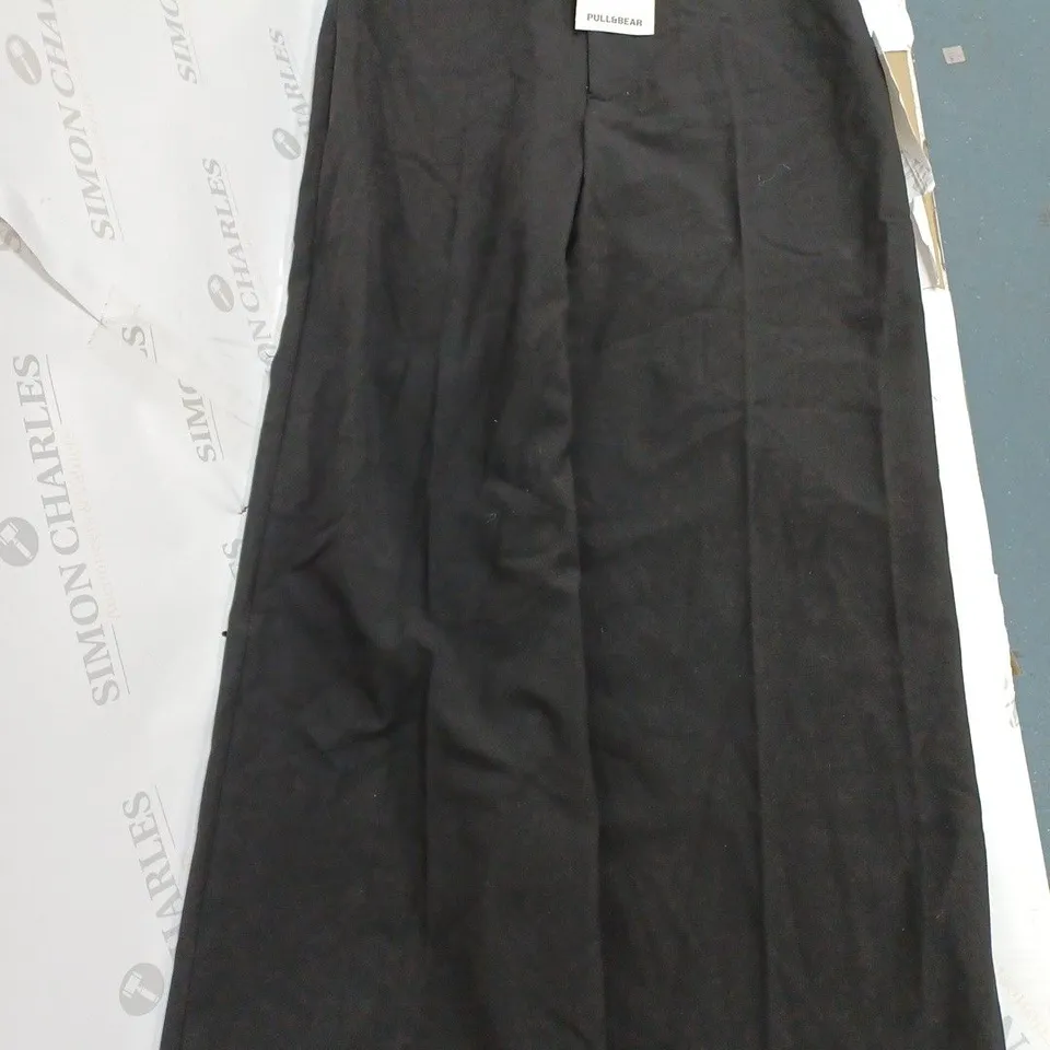 PULL&BEAR BLACK BAGGY TROUSERS - EUR 38