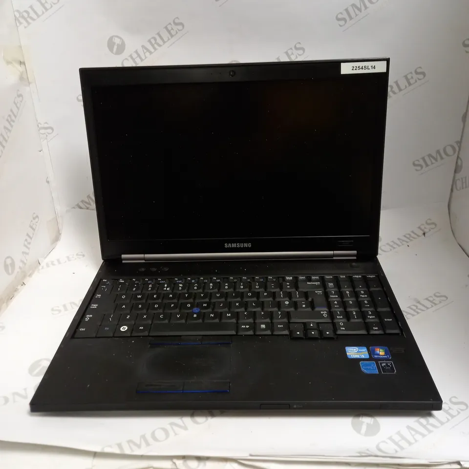 SAMSUNG NP400BSB LAPTOP