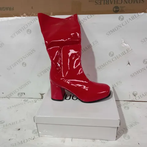 BOXED PAIR OF BUCKLE HEELED KNEE HIGH BOOTS IN RED UK SIZE 6
