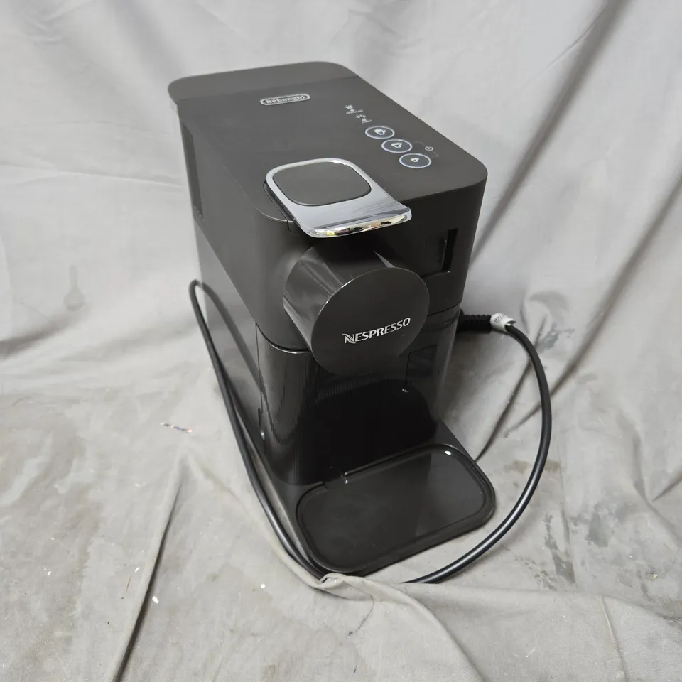 NESPRESSO GRAN LATTISSIMA COFFEE MACHINE