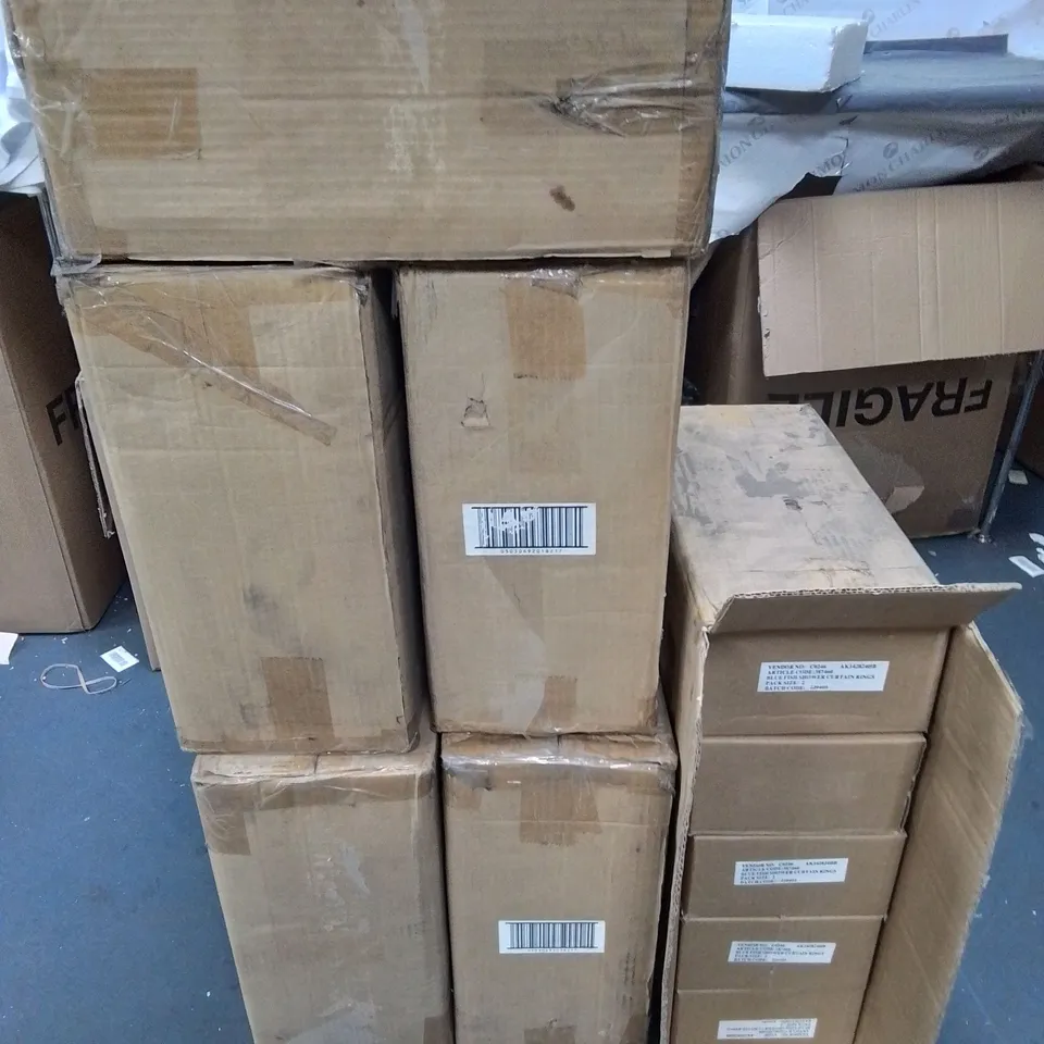 LARGE QUANTITY OF BRAND NEW HOUSEHOLD ITEMS INCLUDES BLUEFISH SHOWER CURTAINS AND GOLD EFFECT SHOWER CURTAIN RINGS