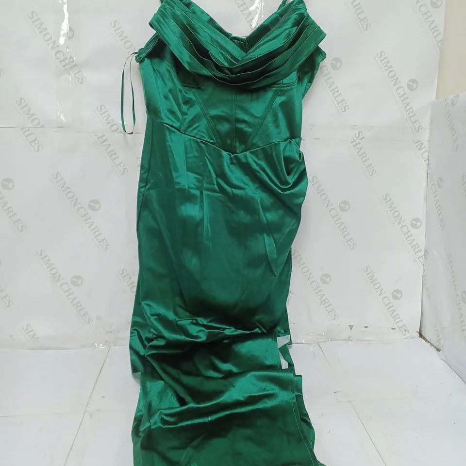 QUIZ CREST COWL MAXI DRESS IN GREN - UK 16