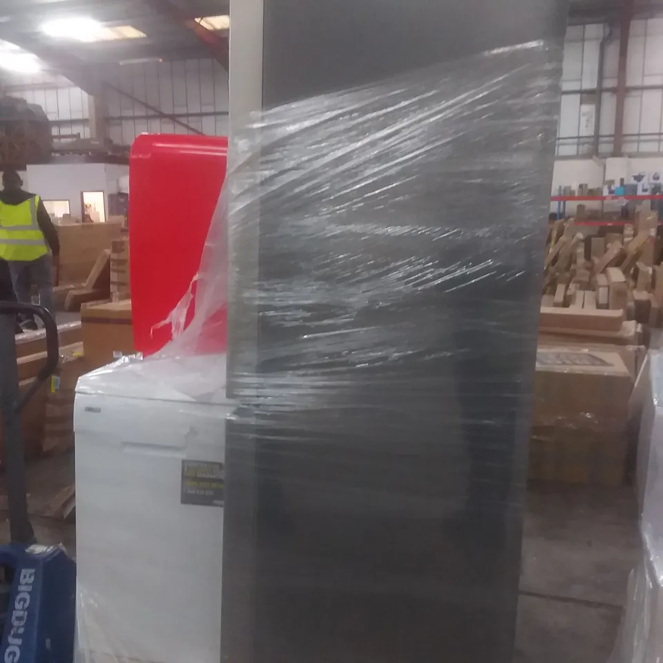 KOOLATRON COCA-COLA RETRO VENDING MACHINE STYLE 10 CAN MINI FRIDGE, HISENSE RQ560N4WCF AMERICAN CROSS DOOR FRIDGE FREEZER AND ZANUSSI FREESTANDING SLIMLINE DISHWASHER WHITE