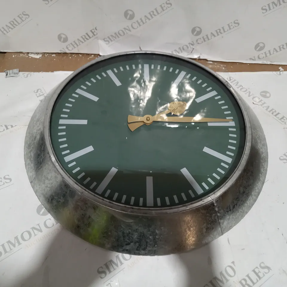 BOXED LARGE OUTDOOR GALVANISED STEEL CLOCK - GREEN FACE