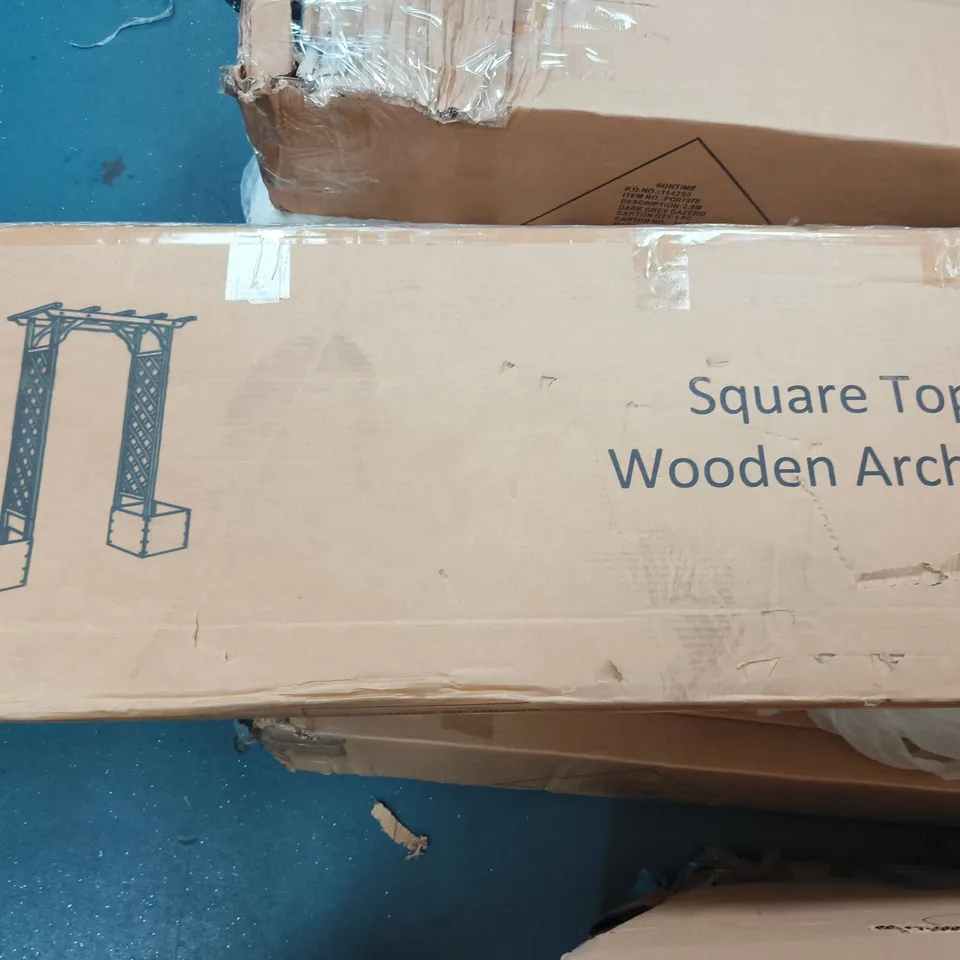 SQUARE TOP WOODEN ARCHWAY – GARDEN STRUCTURE (BOXED) - COLLECTION ONLY