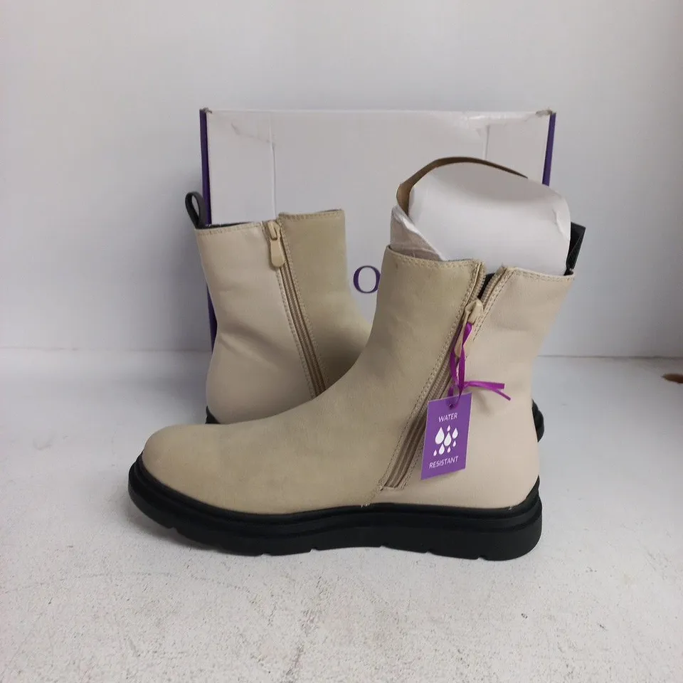 LOTUS WOMEN'S BOOTS – WINTER WHITE, UK 7 (EU 41)