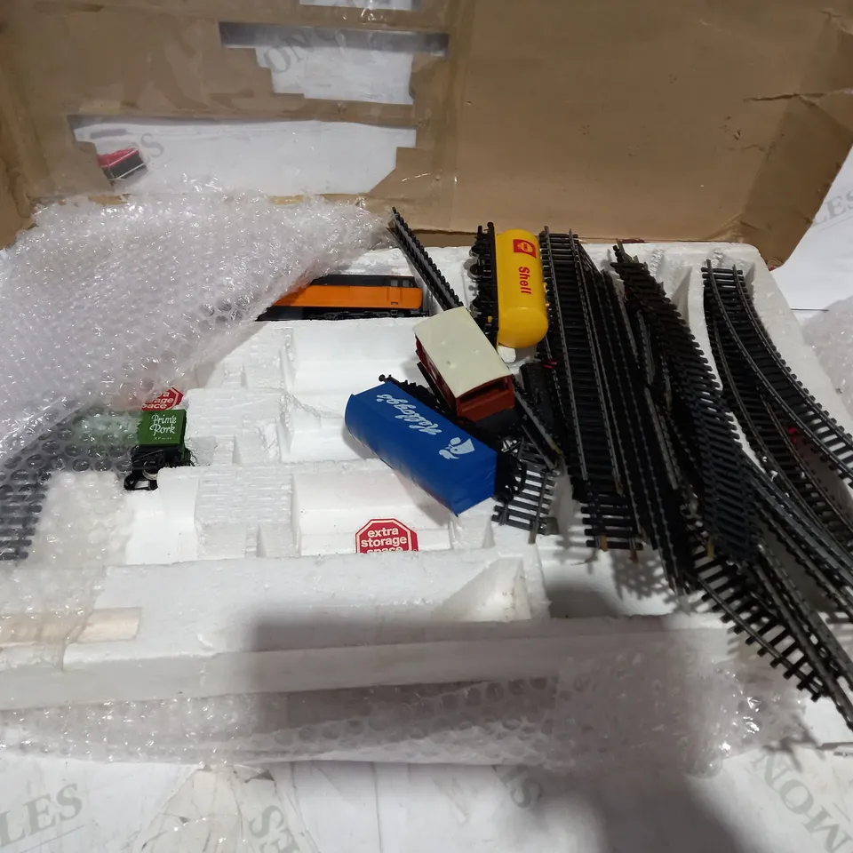 HORNBY RAILWAYS ELECTRIC TRAIN SET