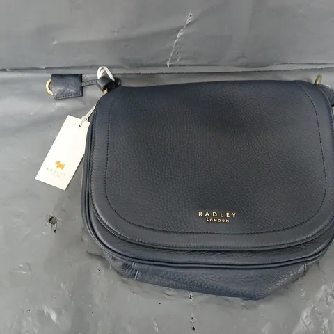 RADLEY LONDON TAGGED NAVY YORK WALK HANDBAG 